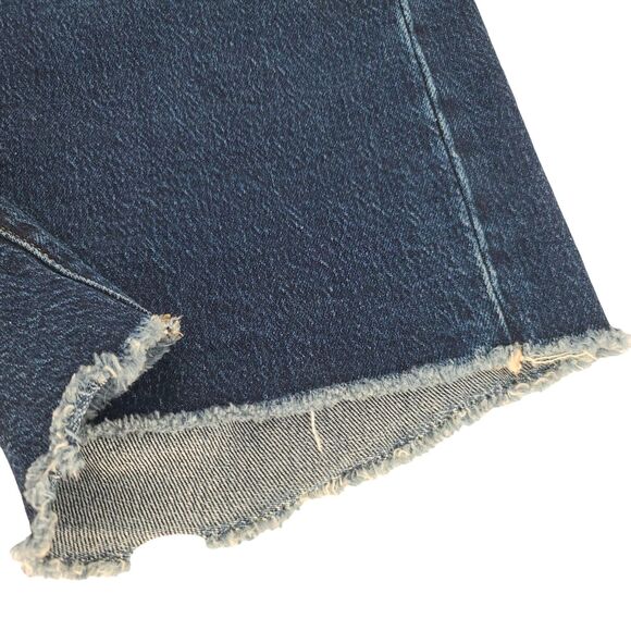 Levi's 501 NWT Mid Thigh Shorts Salsa Center Size 29 - Picture 3 of 9